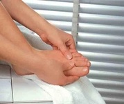 El Ayak Şişmesi Belirtileri ve Tedavisi